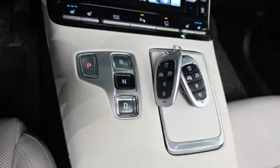 Hyundai Grandeur 2022, 49613 км, за 17459.29 USD - фото 9