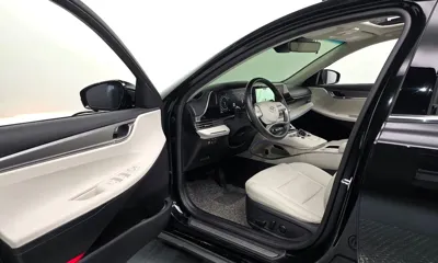 Hyundai Grandeur 2022, 49613 км, за 17459.29 USD - фото 10