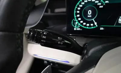 Hyundai Grandeur 2022, 49613 км, за 17459.29 USD - фото 32