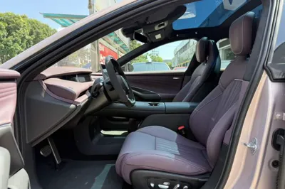 Xiaomi Auto SU7 2026, 100 км, за 48745 USD - фото 14