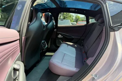 Xiaomi Auto SU7 2026, 100 км, за 48745 USD - фото 24