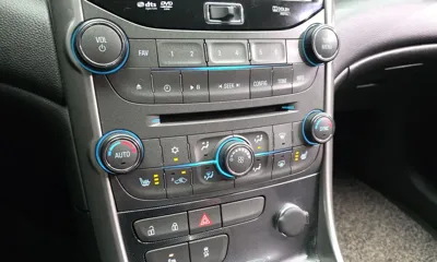 ChevroletGMDaewoo Malibu 2015, 129928 км, за 2539.56 USD - фото 17