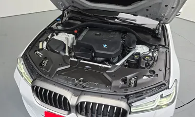 BMW 5-Series 2022, 21868 км, за 33876.24 USD - фото 6