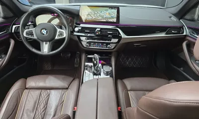 BMW 5-Series 2022, 21868 км, за 33876.24 USD - фото 7