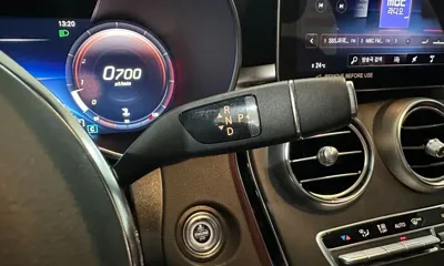 Mercedes-Benz GLC-Class 2023, 15523 км, за 36807.84 USD - фото 9