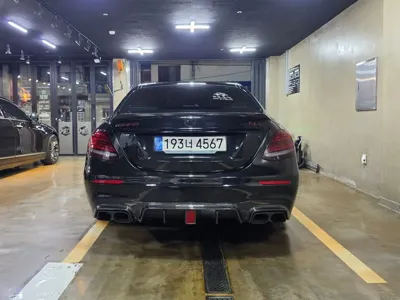 Mercedes-Benz E-Class 2018, 99000 км, за 32247.57 USD