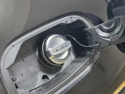 Mercedes-Benz E-Class 2018, 99000 км, за 32247.57 USD - фото 11
