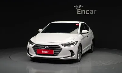 Hyundai Avante 2017, 174106 км, за 4293.52 USD