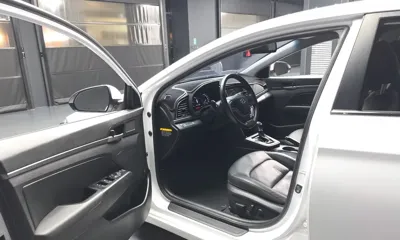 Hyundai Avante 2017, 174106 км, за 4293.52 USD - фото 10