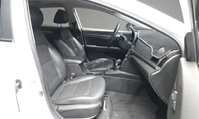 Hyundai Avante 2017, 174106 км, за 4293.52 USD - фото 11