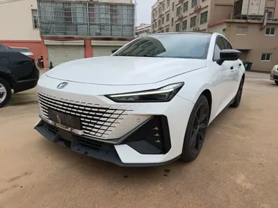 Changan UNI-V 2022, 50300 км, за 8725.55 USD