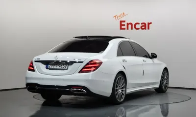 Mercedes-Benz S-Class 2018, 82389 км, за 30786.4 USD