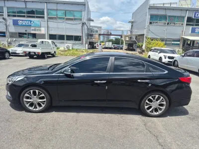 Hyundai Sonata 2015, 113613 км, за 5054.48 USD