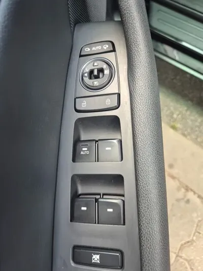 Hyundai Sonata 2015, 113613 км, за 5054.48 USD - фото 19