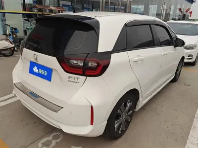 Honda Fit 2021, 52000 км, за 7916.27 USD
