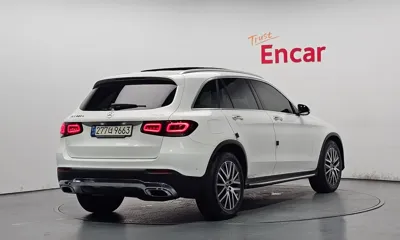 Mercedes-Benz GLC-Class 2021, 50011 км, за 25981.63 USD