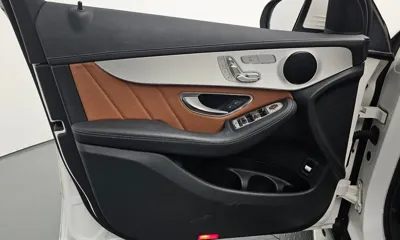 Mercedes-Benz GLC-Class 2021, 50011 км, за 25981.63 USD - фото 24