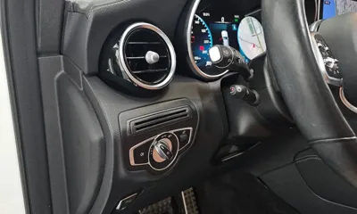 Mercedes-Benz GLC-Class 2021, 50011 км, за 25981.63 USD - фото 29