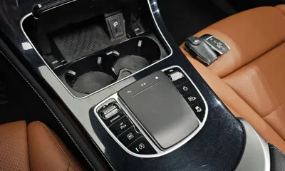 Mercedes-Benz GLC-Class 2021, 50011 км, за 25981.63 USD - фото 32