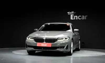 BMW 5-Series 2021, 44364 км, за 21814.15 USD