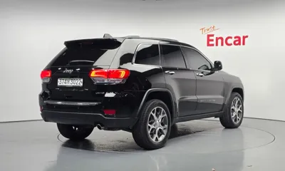 Jeep Cherokee 2019, 74897 км, за 10852.41 USD