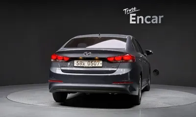 Hyundai Avante 2017, 38249 км, за 7006.88 USD