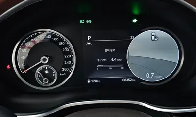 Genesis G80 2021, 68352 км, за 22427.35 USD - фото 8