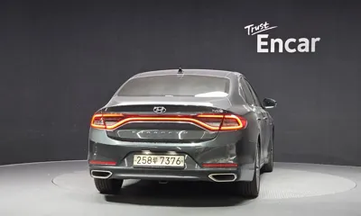 Hyundai Grandeur 2019, 149026 км, за 11093.61 USD