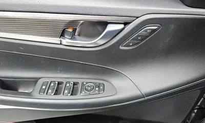 Hyundai Grandeur 2019, 149026 км, за 10994.02 USD - фото 16