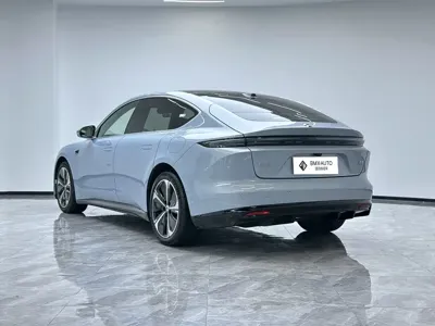 Nio ET5 2025, 15000 км, за 28006.72 USD