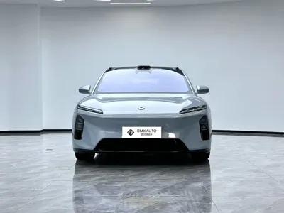 Nio ET5 2025, 15000 км, за 28006.72 USD