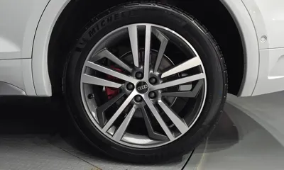 Audi Q5 2022, 14999 км, за 34002.89 USD - фото 21