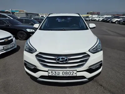 Hyundai Santafe 2016, 103650 км, за 8269.84 USD
