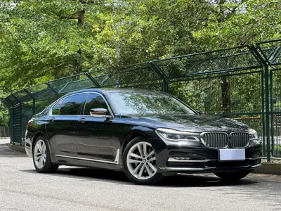 BMW 7 Series 2018, 130000 км, за 27221.37 USD