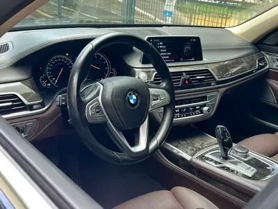 BMW 7 Series 2018, 130000 км, за 27221.37 USD - фото 14