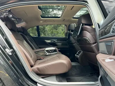 BMW 7 Series 2018, 130000 км, за 27221.37 USD - фото 20