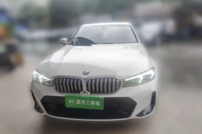 BMW 3 Series 2023, 29400 км, за 34437 USD