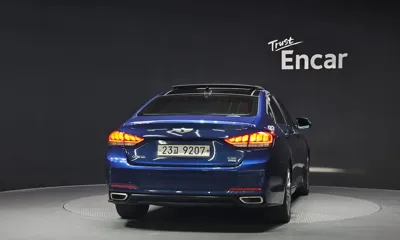 Hyundai Genesis 2015, 145642 км, за 7021.8 USD