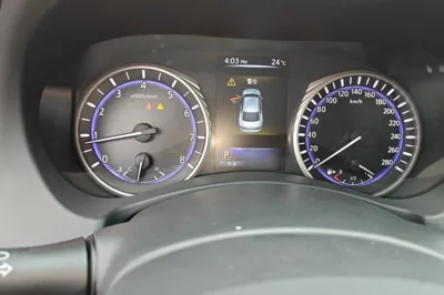 Infiniti Q50L 2016, 132100 км, за 9217 USD - фото 10