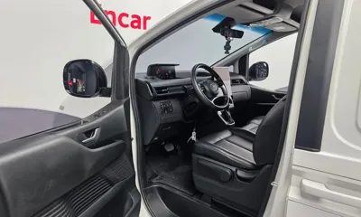 Hyundai Staria 2022, 199589 км, за 10083.28 USD - фото 10