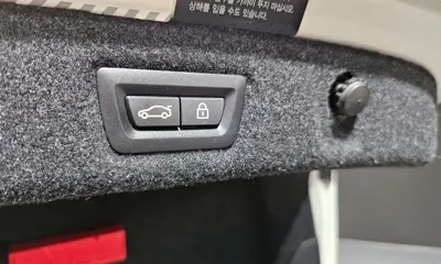 BMW 5-Series 2018, 81113 км, за 17211.91 USD - фото 20