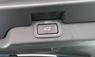 Land Rover Discovery 2018, 83447 км, за 21859 USD - фото 19
