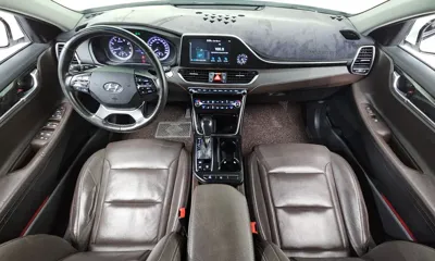 Hyundai Grandeur 2019, 102524 км, за 10108.97 USD - фото 7