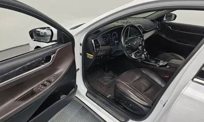 Hyundai Grandeur 2019, 102524 км, за 10108.97 USD - фото 10
