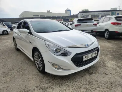 Hyundai Sonata 2012, 240707 км, за 1962.72 USD