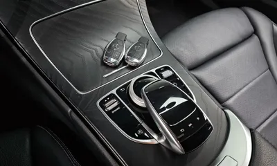 Mercedes-Benz C-Class 2017, 103271 км, за 9124.33 USD - фото 28