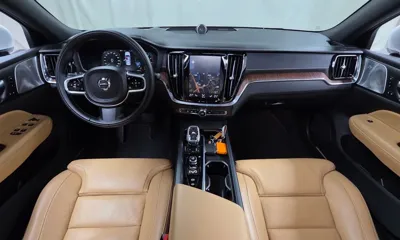 Volvo S60 2021, 25288 км, за 20781.77 USD - фото 7