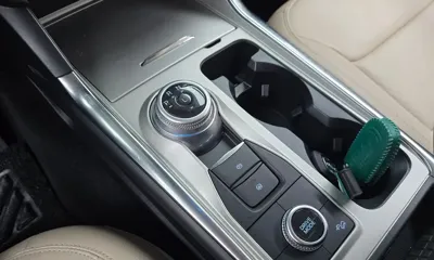 Ford Explorer 2022, 30564 км, за 24878.56 USD - фото 9