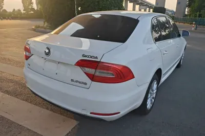 Skoda Superb 2015, 119400 км, за 4305 USD - фото 6