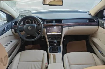 Skoda Superb 2015, 119400 км, за 4305 USD - фото 17